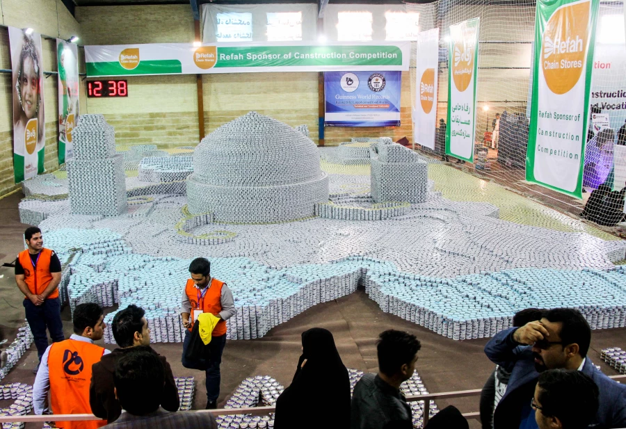 Making the world's largest canned food structure plant by the Technical and Vocational University