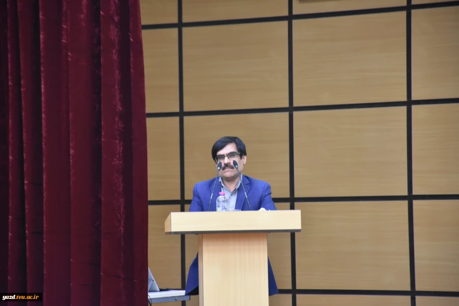 سمینار آموزش آشنایی با ثبت اختراعات،ابتکارات و تجاری سازی در دانشکده فنی امام علی (ع)