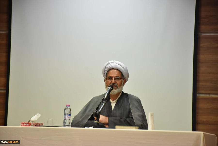 برگزاری مراسم ایام الله دهه فجر در دانشگاه فنی و حرفه ای استان یزد 3