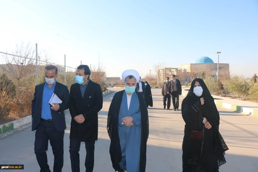 بازدید مسئولین شهرستان میبد و رییس دانشگاه فنی استان و هیات همراه از آموزشکده فنی دختران میبد 6