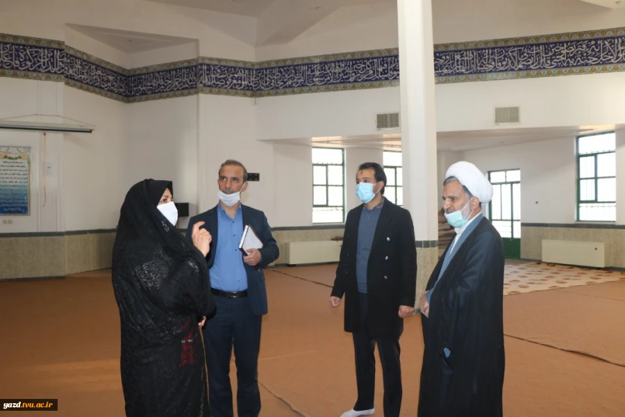 بازدید مسئولین شهرستان میبد و سرپرست استانی دانشگاه فنی و حرفه ای یزد و هیات همراه از آموزشکده فنی دختران میبد 3