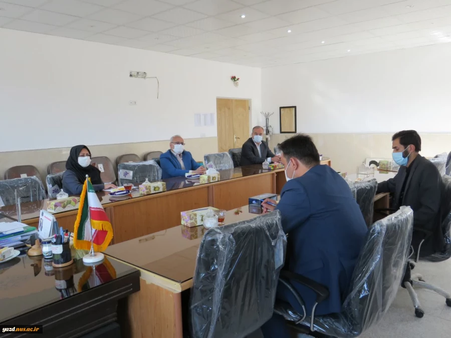 جلسه مشترک واحد پژوهش دانشگاه فنی و حرفه ای استان یزد با مرکز رشد دانشگاه میبد 2