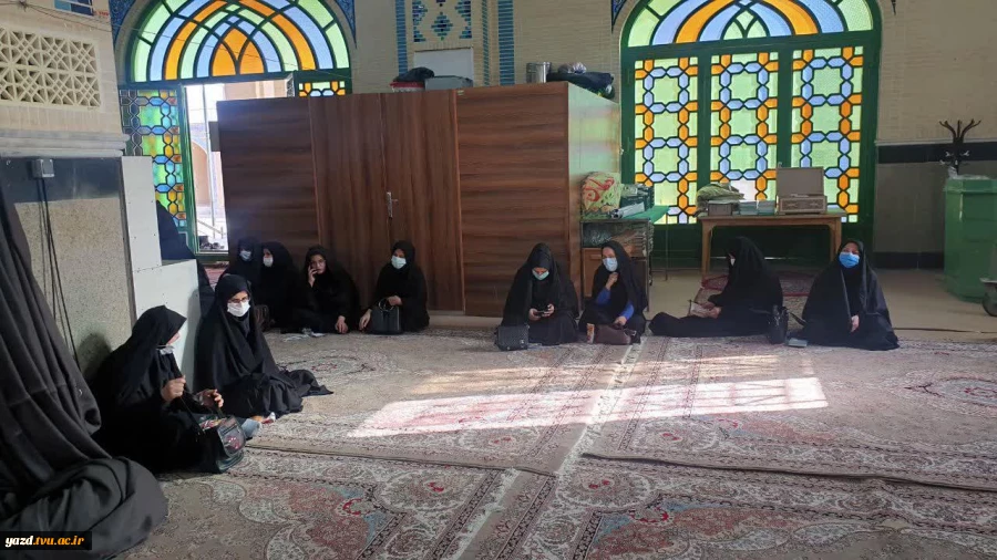 حضور در جلسه بسیج کارمندی، کارمندان آموزشکده فنی دختران میبد
 3