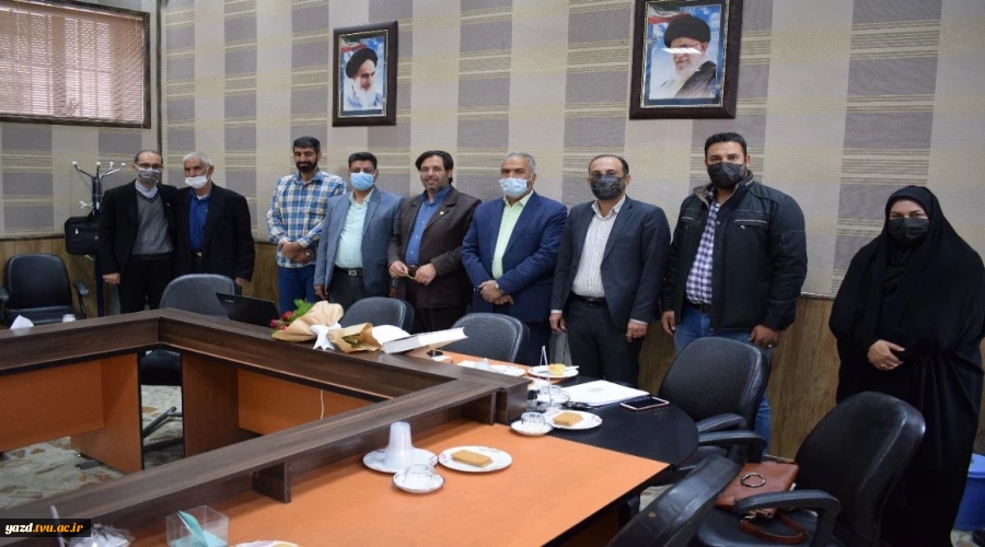 دیدار ریاست و کارکنان آموزشکده فنی شریف ابرکوه بااعضای شورای اسلامی شهر ابرکوه  2