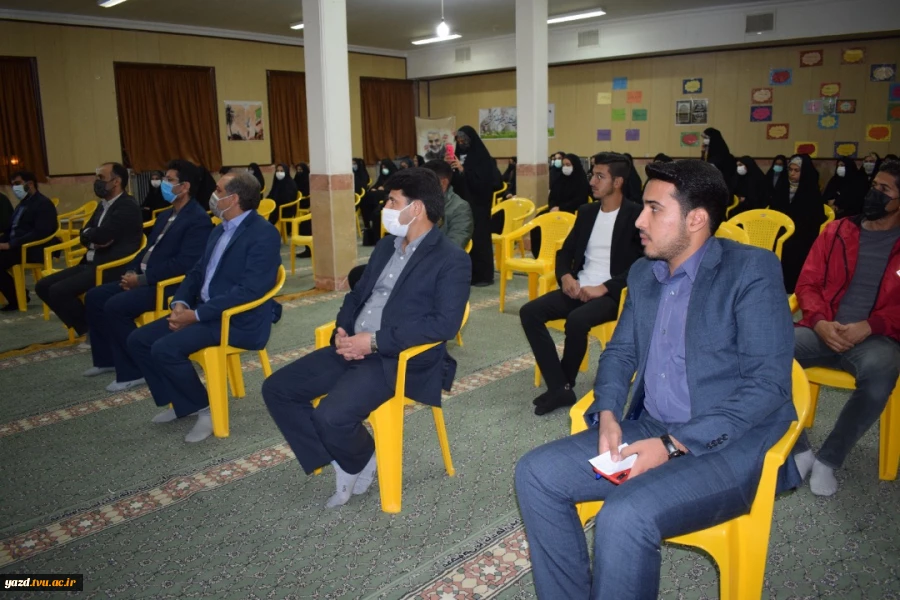 نشست صمیمی رئیس و دانشجویان دانشکده فنی شریف و برخی مراکز دیگر با امام جمعه بخش بهمن ابرکوه به مناسبت 16آذر روز دانشجو 4