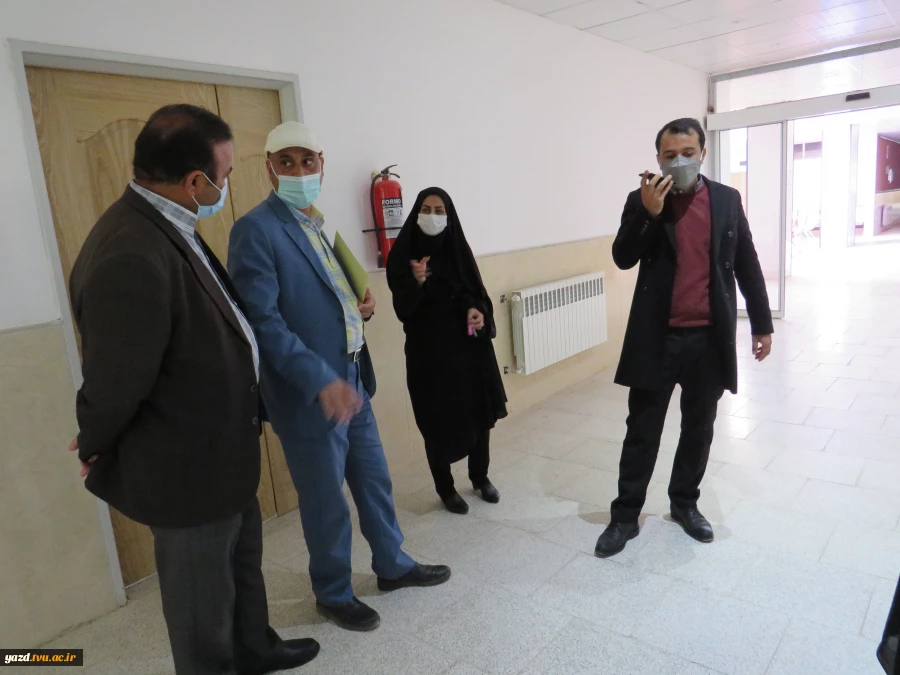 بازدید سرزده دکتر عندلیب رئیس دانشگاه فنی استان از آموزشکده فنی دختران میبد 2