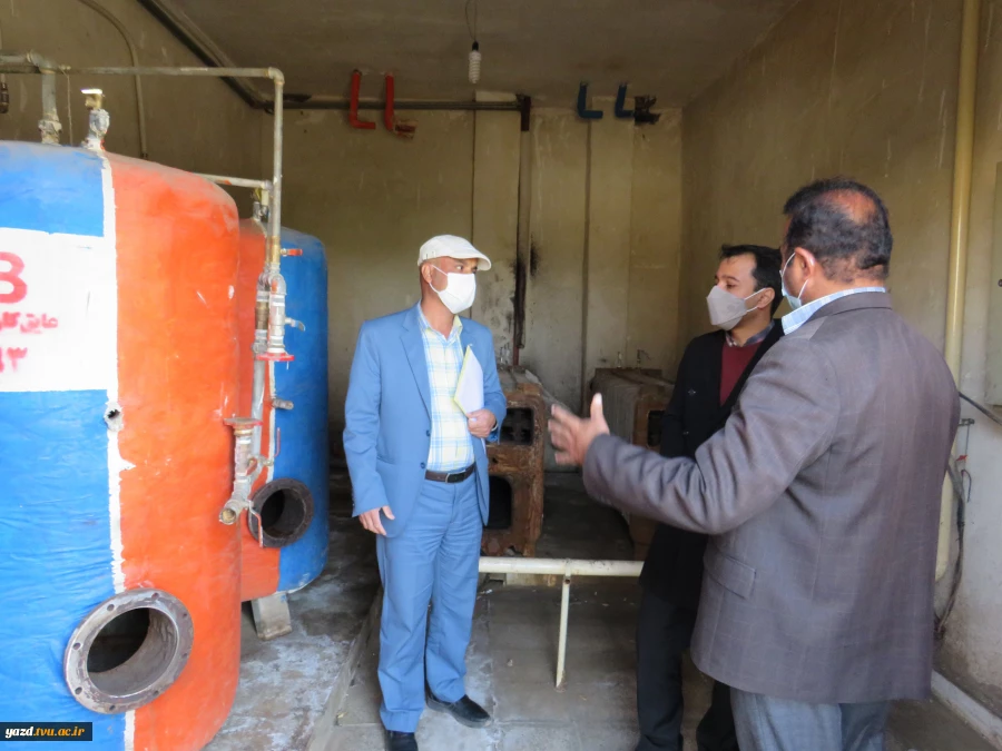 بازدید سرزده دکتر عندلیب رئیس دانشگاه فنی استان از آموزشکده فنی دختران میبد
 7