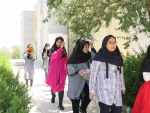 حضور پرشور دانشجویان بومی وغیر بومی در آموزشکده فنی دختران میبد
 3