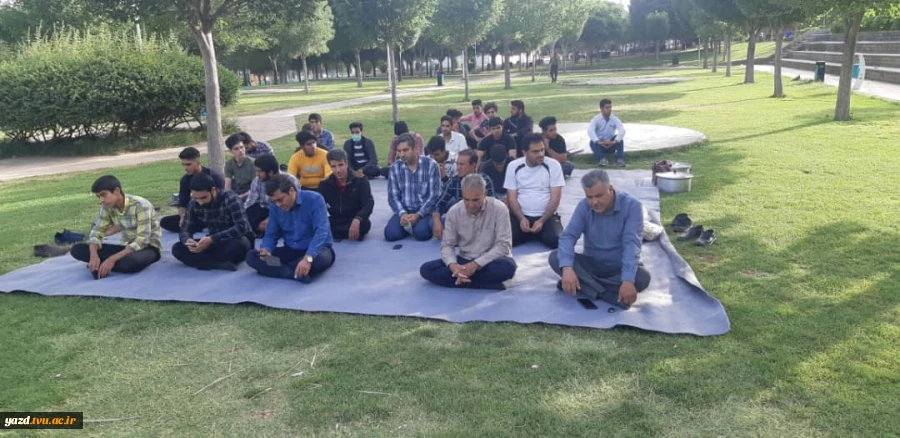 به مناسبت گرامیداشت سوم خرداد سالروزآزاد سازی خرمشهر اردوی فرهنگی، تفریحی وکوهپیمایی دانشجویان، اساتید و کارکنان آموزشکده فنی امام علی(ع)یزد 3