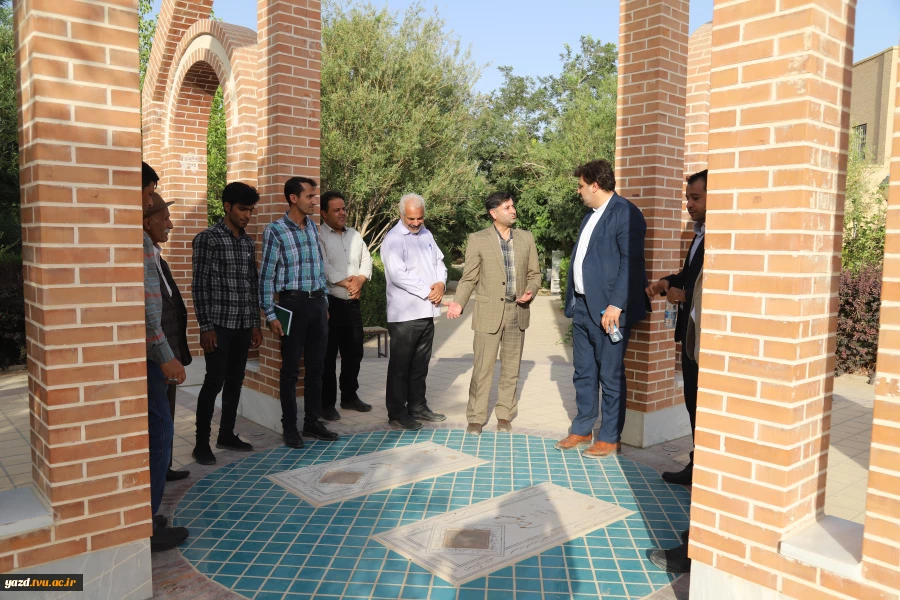 حضور گرم وصمیمی دکتر خسرویان در آموزشکده شهید بهشتی اردکان 12