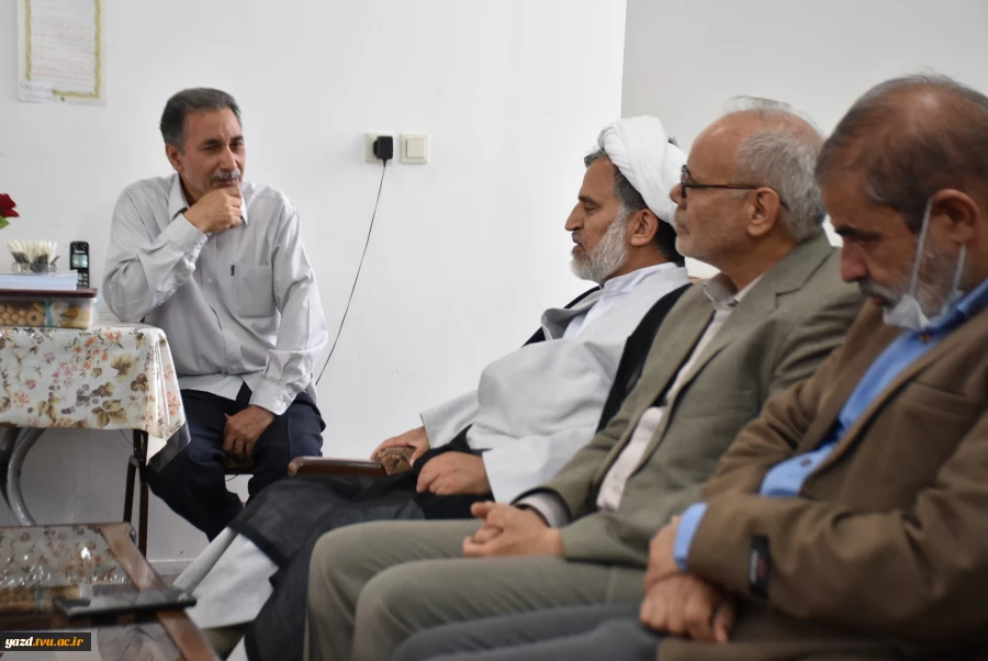 دیدار با خانواده شهیدان اخباریه 4