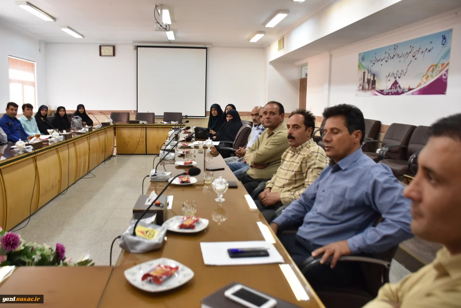 دیدار رئیس دانشگاه فنی و حرفه ای استان با سرپرستان خوابگاه 7