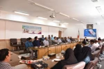 جلسه رئیس دانشگاه فنی و حرفه ای استان یزد با نگهبانان و سرپرستان خوابگاه 2