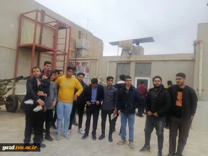 بازدید مهندسین طراح سردر دانشگاه فنی و حرفه ای استان یزد از مجموعه دانشگاه 4