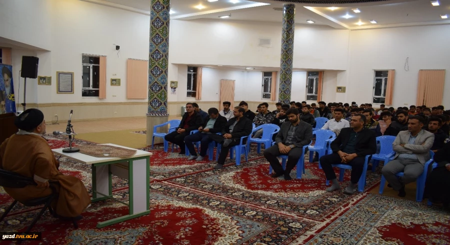 سخنرانی سیدعباس شالکوهی، استاد حوزه و دانشگاه در دانشکده فنی شریف ابرکوه 3