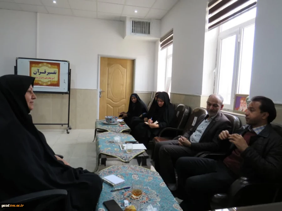 گرامیداشت روز دانشجو در آموزشکده فنی حرفه ای دختران میبد  4