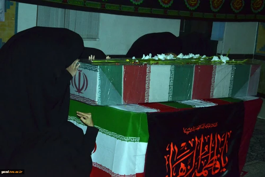 مراسم وداع با شهید گمنام در آموزشکده فنی شهید مطهری تفت
 5