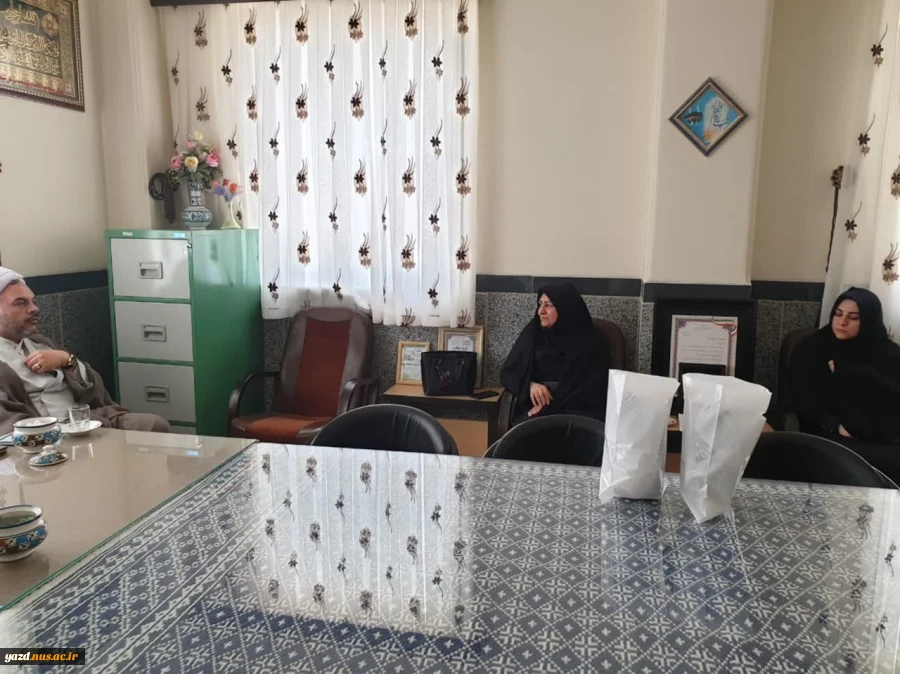 دیدار رییس آموزشکده فنی دختران میبد با رییس اداره تبلیغات اسلامی شهرستان میبد
 2