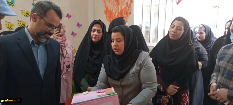 افتتاحیه کارگاه و نمایشگاه دست آوردهای دانشجویان مربی کودک در آموزشکده فنی دختران یزد 8