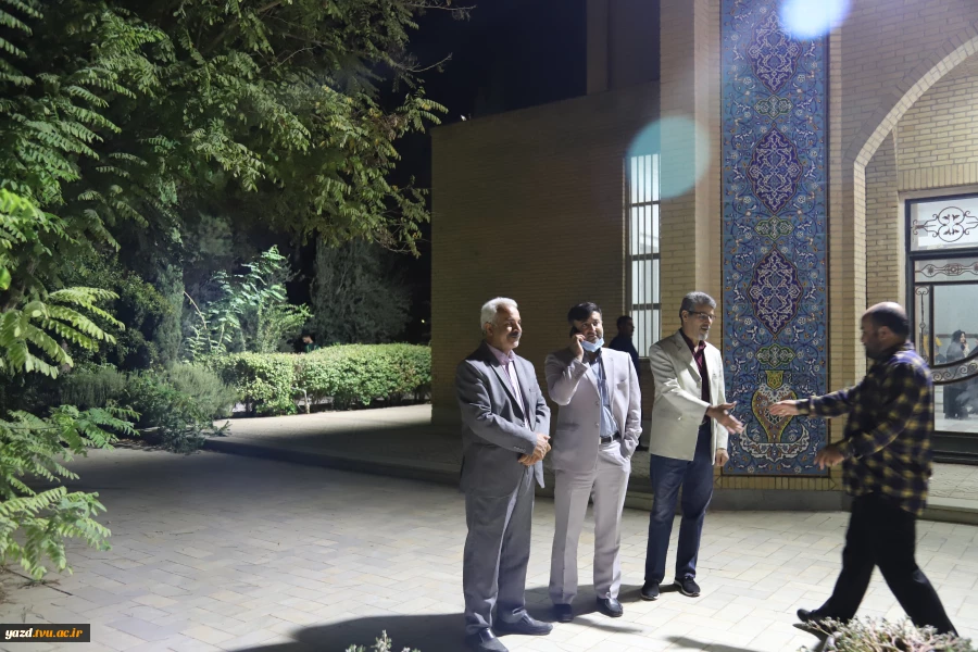 بسیج اساتید آموزشکده فنی وحرفه ای شهید بهشتی اردکان با همکاری موسسه فرهنگی وهنری افق کویر اردکان ( چادرملو) برگزار کرد. 2