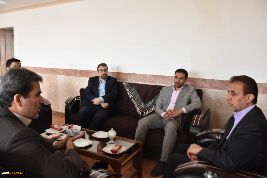 دیدار فرماندار مهریز با رئیس دانشگاه فنی و حرفه ای استان یزد 5