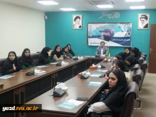 برگزاری اردوی علمی یک روزه ی بازدید از پارک علم و فناوری یزد
 4