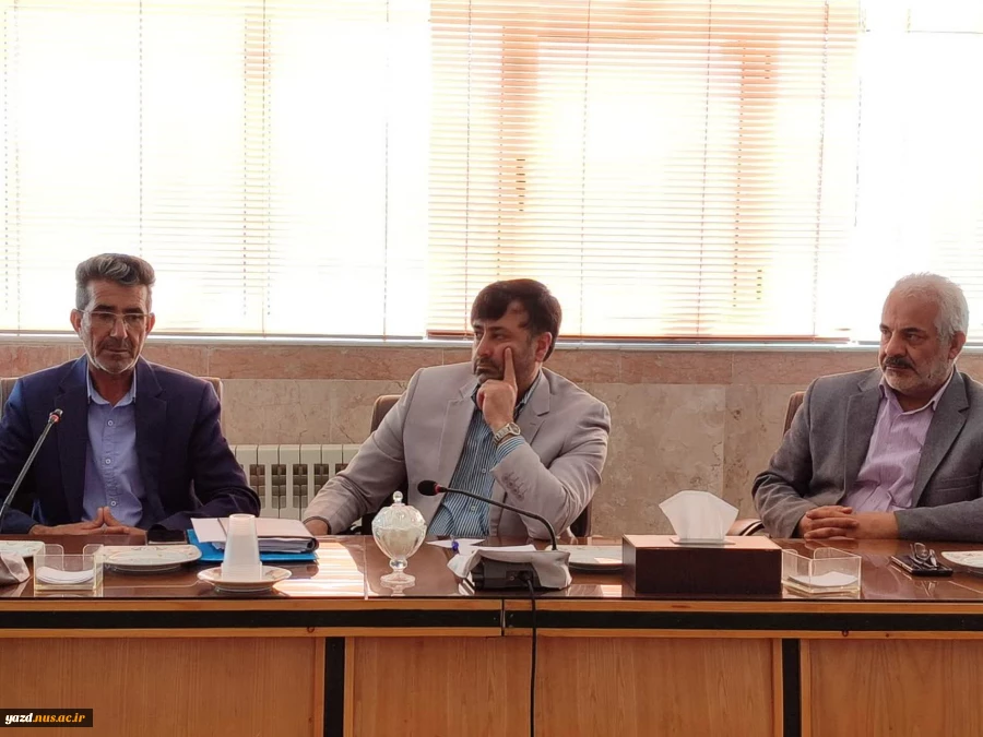 مراسم تجلیل از ایثارگران دانشگاه فنی و حرفه ای استان یزد 9