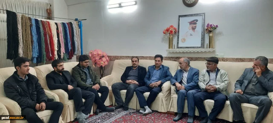 دیدار همکاران آموزشکده فنی شهید مطهری تفت با خانواده شهید دهقانی 5