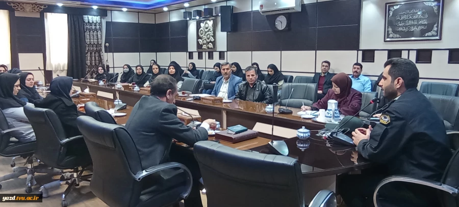 کلاس آموزشی حریم خصوصی و امنیت سایبری در آموزشکده فنی دختران یزد  6