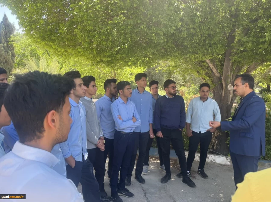 بازدید دانش‌آموزان هنرستان مصباح از آموزشکده فنی امام علی (ع) یزد 3