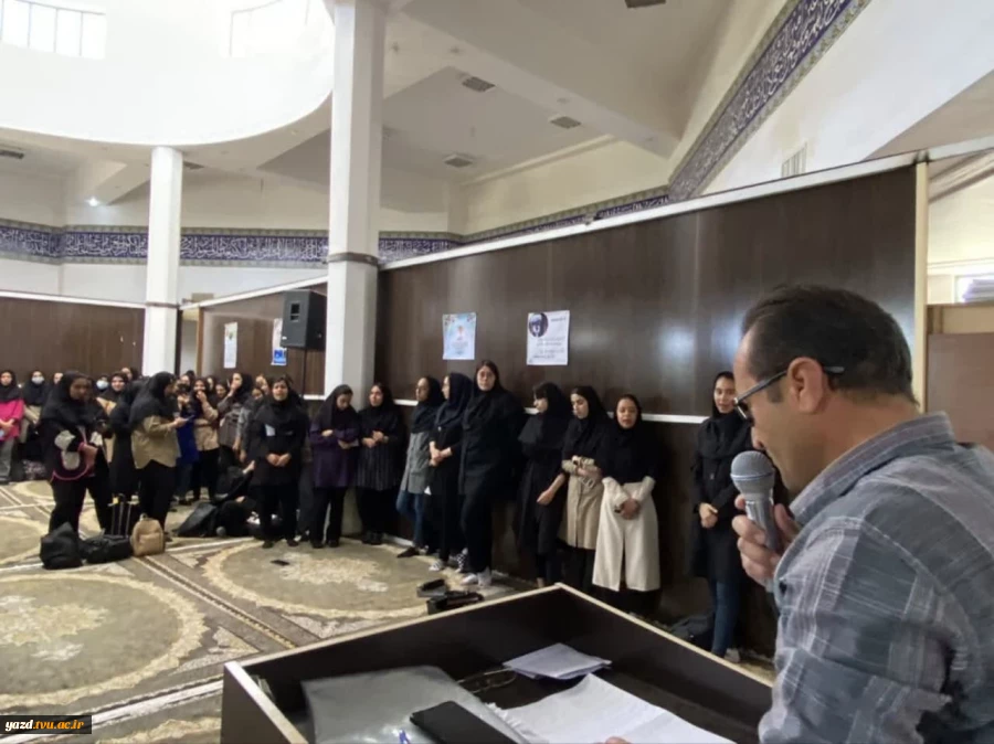 تجمع دانشجویان،اساتیدوکارکنان آموزشکده فنی دختران میبد در اعلام همبستگی با دانشگاهیان آمریکایی و اروپایی در حمایت از مردم مظلوم فلسطین
 2