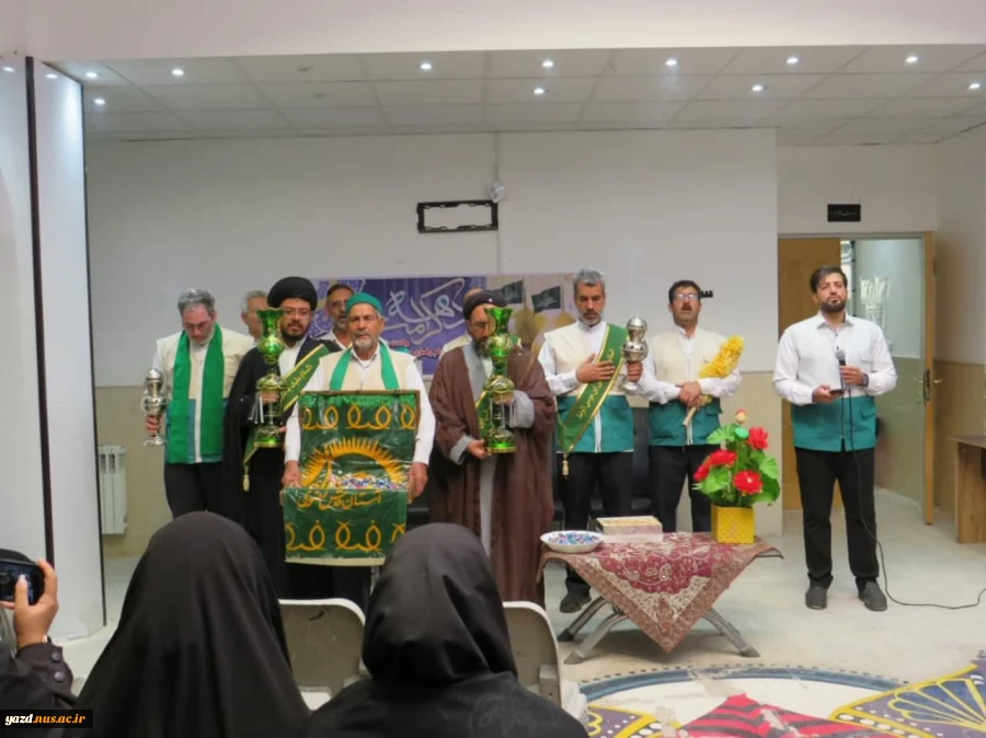 میزبانی خادمین امام خوبیها امام رضا (ع) در آموزشکده فنی دختران میبد

 8