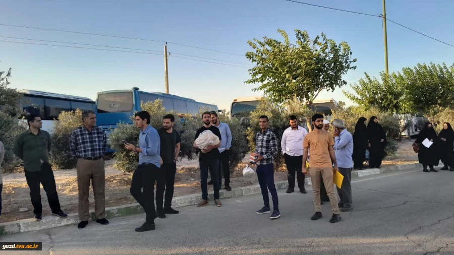 اعزام دانشجویان دانشگاه فنی و حرفه ای استان یزد به مرقد امام راحل  2