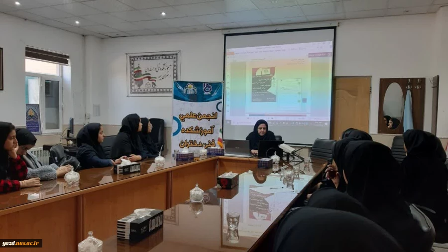 بازدید دانش آموزان هنرستان فاطمه الزهرا اردکان از دانشگاه ملی مهارت دختران واحد میبد

 6
