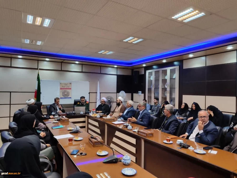 گردهمایی اساتید بسیجی و افتتاح دفتر بسیج اساتید در دانشگاه ملی مهارت استان یزد 3