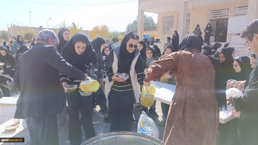 استقبال از شهید گمنام در آموزشکده ملی مهارت دختران حضرت رقیه(س) یزد 6