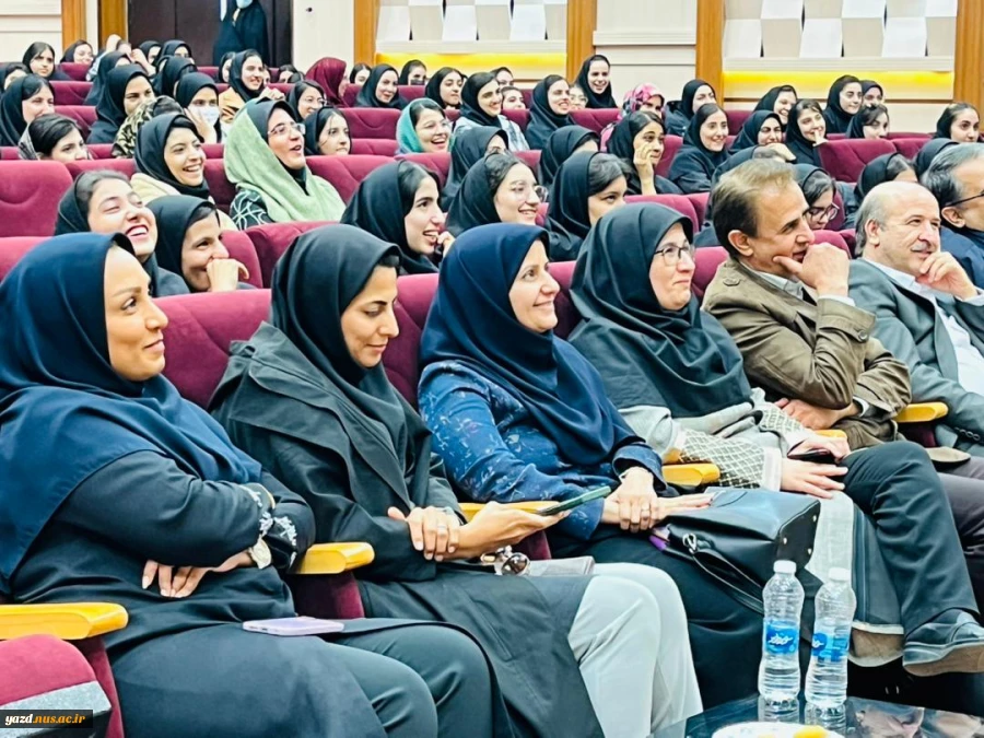 مراسم بزرگداشت روز دانشجو و روز حسابدار در آموزشکده ملی مهارت دختران یزد  11