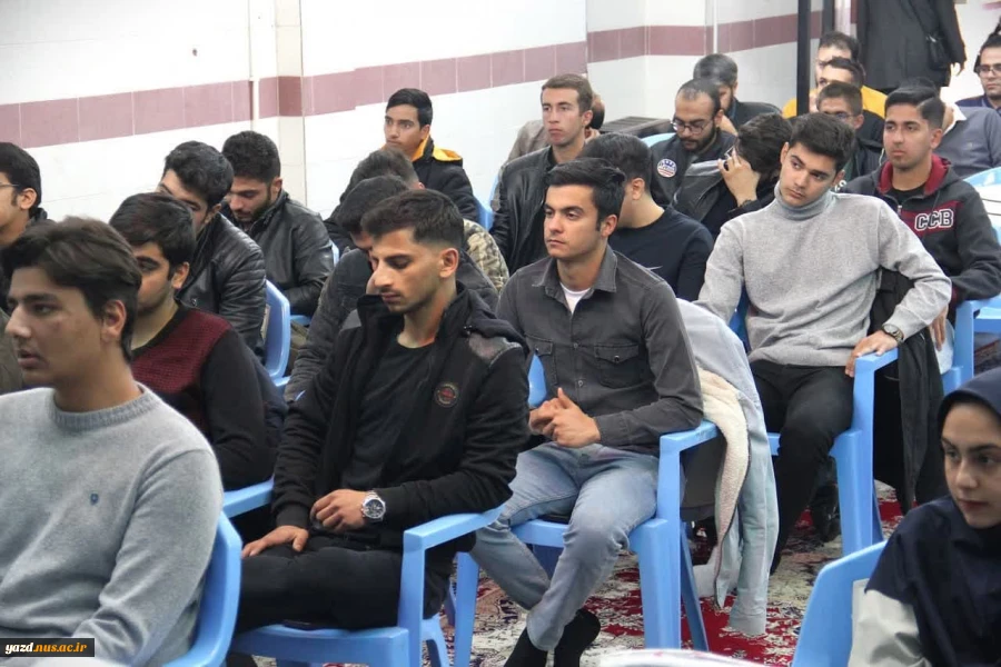 دیدار امام جمعه و فرماندار ابرکوه با دانشجویان 4