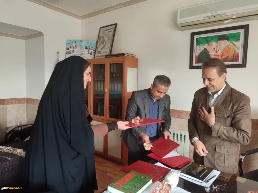 تقدیر از عوامل مالی دانشگاه ملی مهارت استان یزد 4