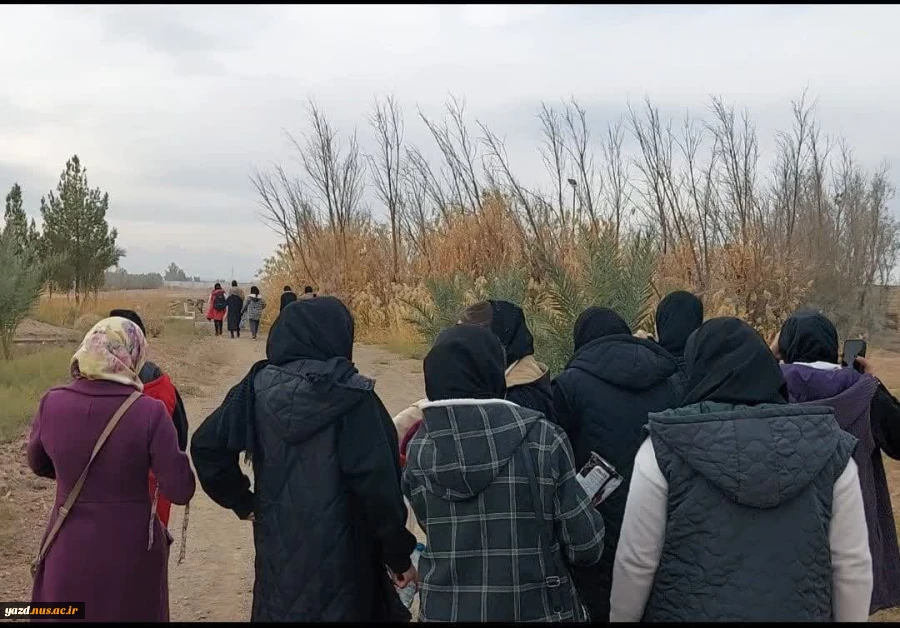 حضوردانشجویان آموزشکده ملی مهارت دختران میبد در همایش سوارکاری به مناسبت روز دانشجو
 4
