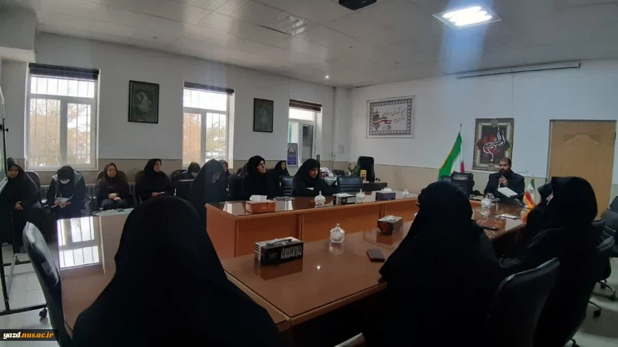 برگزاری مراسم وفات حضرت ام البنین (س) و روز تکریم مادران شهدا در آموزشکده ملی مهارت واحد دختران میبد
 3