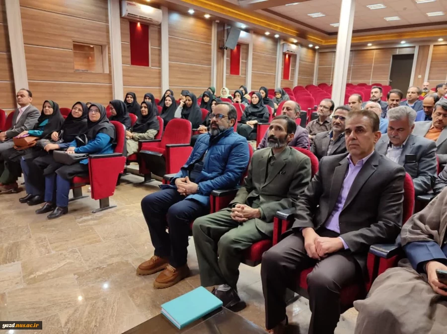 برگزاری آئین اختتامیۀ هفتۀ پژوهش و فناوری سال 1403 در دانشگاه ملی مهارت استان یزد 7