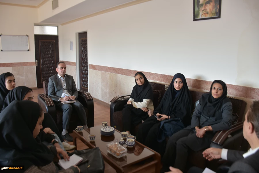 جلسه ریاست دانشگاه ملی مهارت با اعضا انجمن علمی تربیت بدنی واحد دختران یزد 4