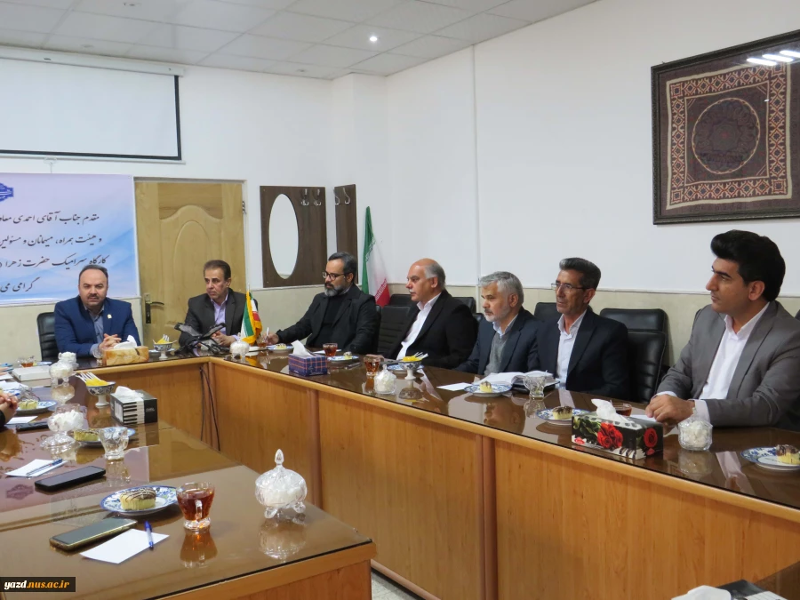 جلسه دکتر احمدی معاونت پژوهشی دانشگاه ملی مهارت با رؤسای مراکز دانشگاه ملی مهارت استان یزد در آموزشکده دختران میبد
 4
