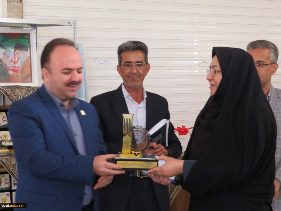 برگزاری مراسم آیین افتتاح کارگاه سرامیک حضرت زهرا (س) در آموزشکده ملی مهارت دختران میبد 2