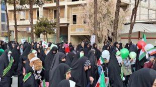 حضور پرشورکارمندان آموزشکده ملی مهارت دختران میبد در راهپیمایی ۲۲ بهمن ماه1403

 6
