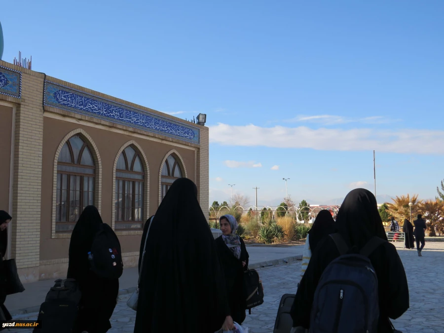 اعزام کاروان راهیان نور دانشجویان آموزشکده ملی مهارت دختران میبد به مناطق عملیاتی جنوب
 3