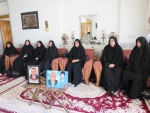 دیدارریاست و جمعی از کارکنان آموزشکده ملی مهارت دختران میبد با خانواده شهیدمحمد حسین محمدی
 2