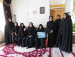 دیدارریاست و جمعی از کارکنان آموزشکده ملی مهارت دختران میبد با خانواده شهیدمحمد حسین محمدی
 10