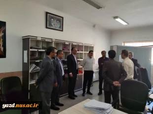 حضور ریاست دانشگاه ملی مهارت استان یزد در اتاق همکاران و کارگاه ها جهت تبریک سال نو 5